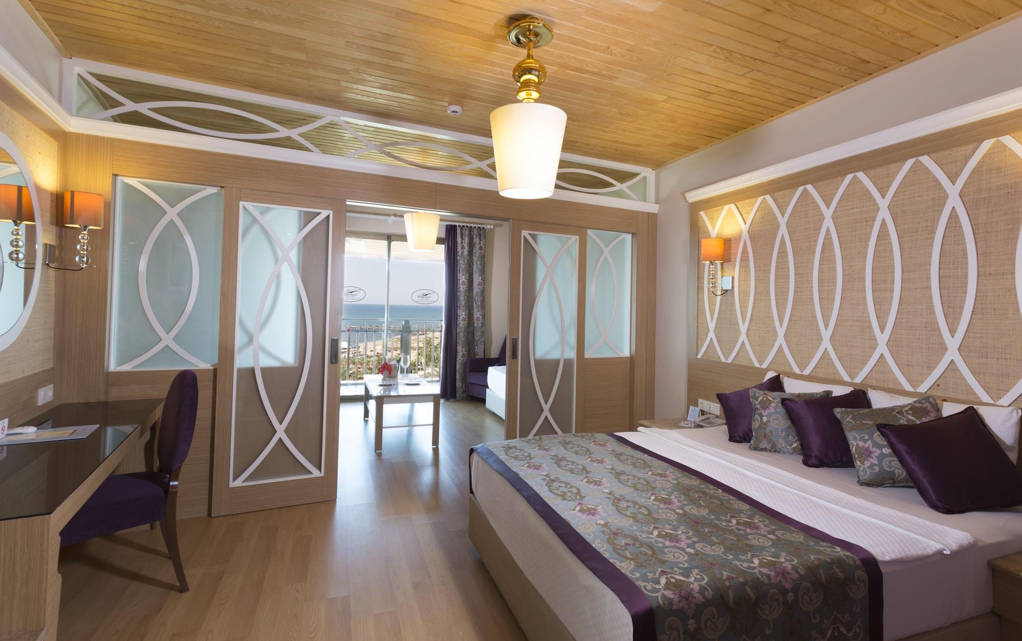 Family Room with Sea View (3 Adults + 1 Child)